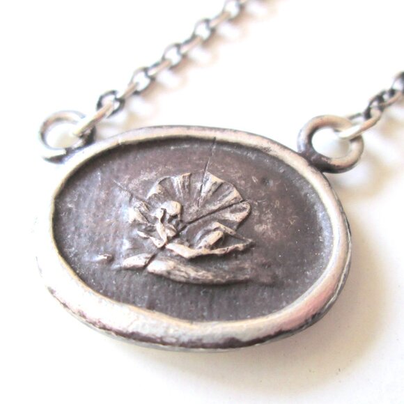 PYRRHA Design Wax Seal Birth Of Venus Pendant Necklace Sterling Silver 925 - Picture 13 of 15